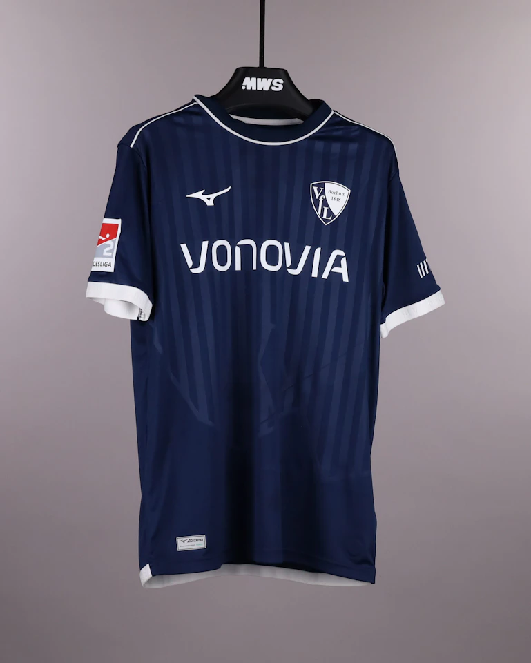 来自VfL Bochum 1848的Francis-Ikechukwu Onyeka球衣