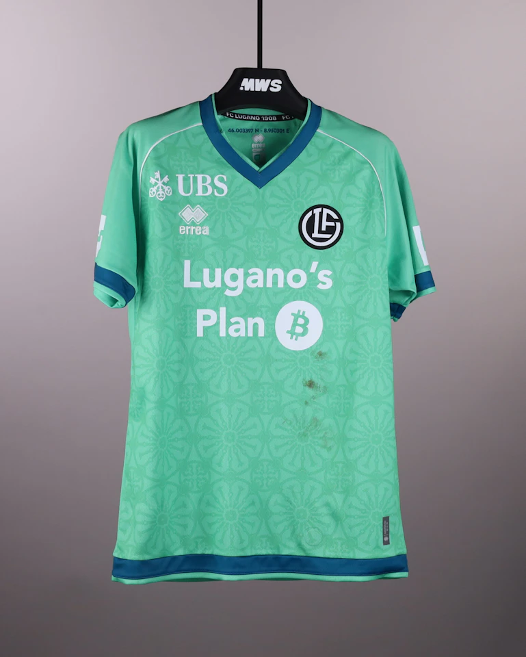 来自FC Lugano的Uran Bislimi球衣