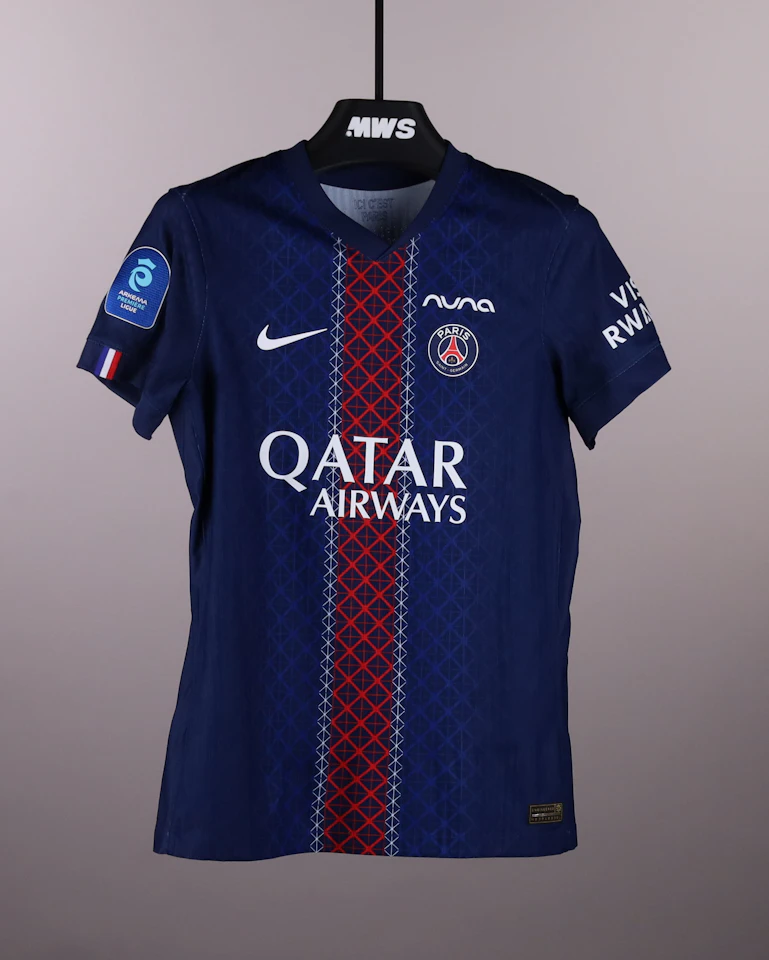 来自Paris Saint-Germain Féminines的Jackie Groenen球衣