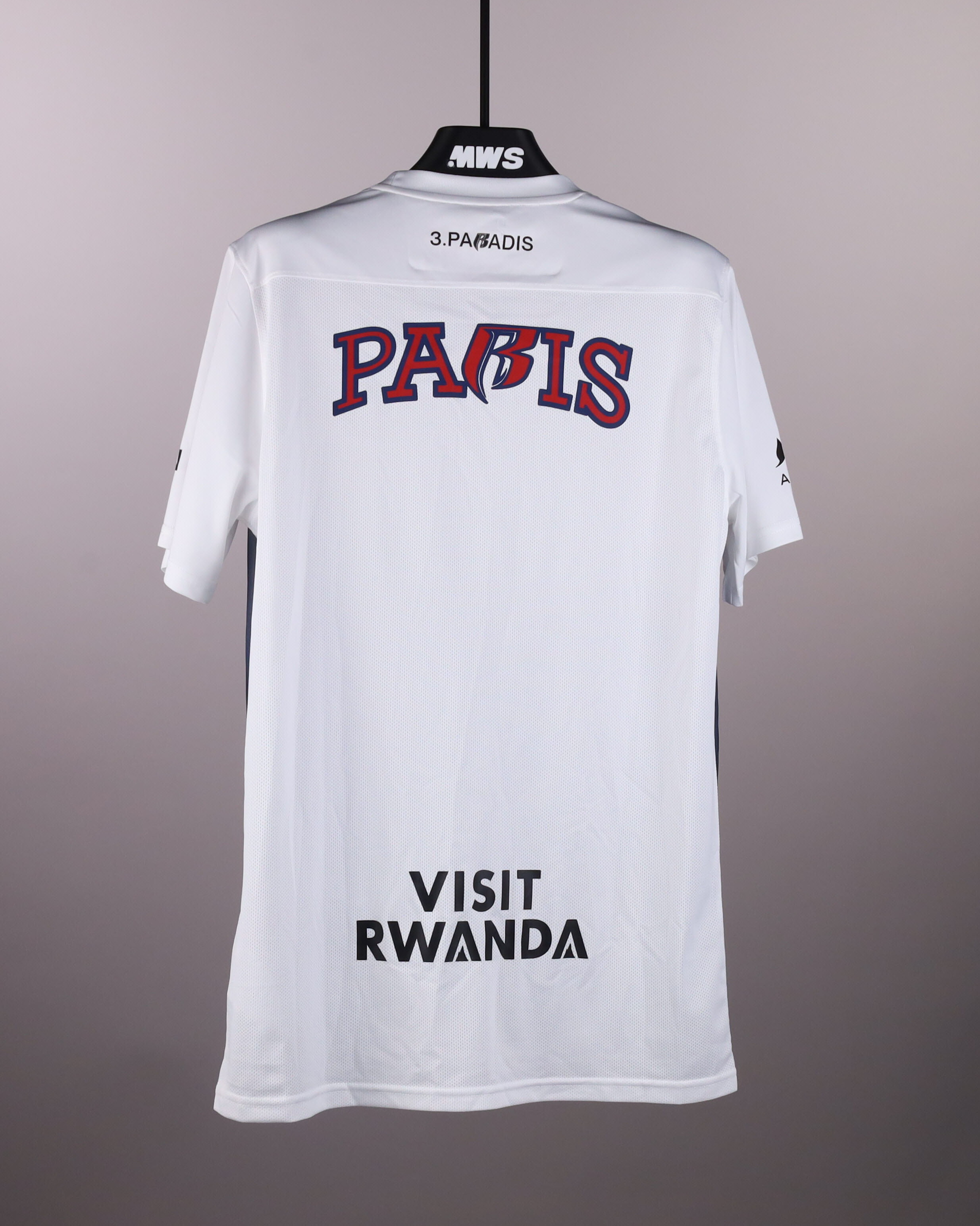 Achraf Hakimi Paris Saint-Germain shirt