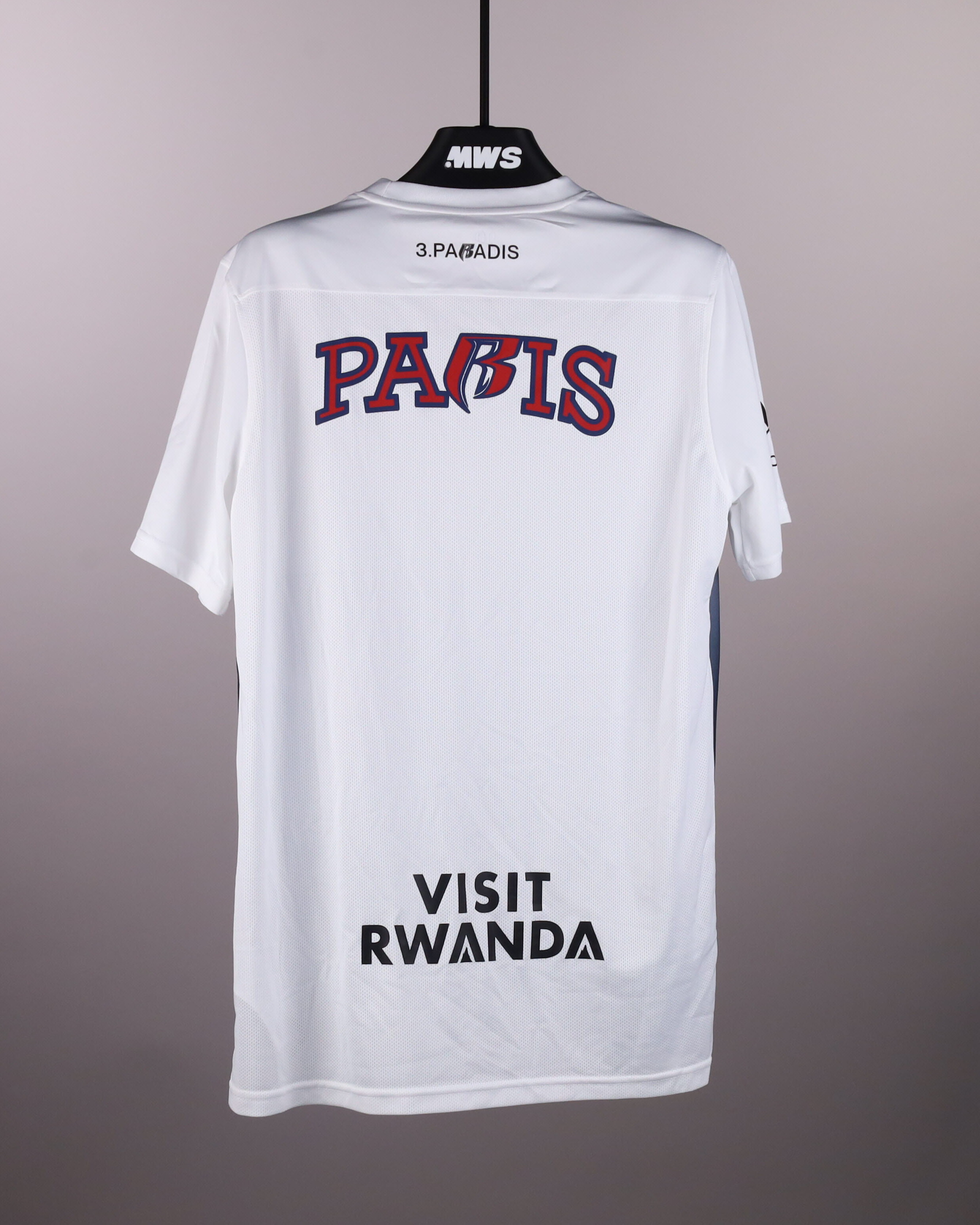Bradley Barcola Paris Saint-Germain shirt