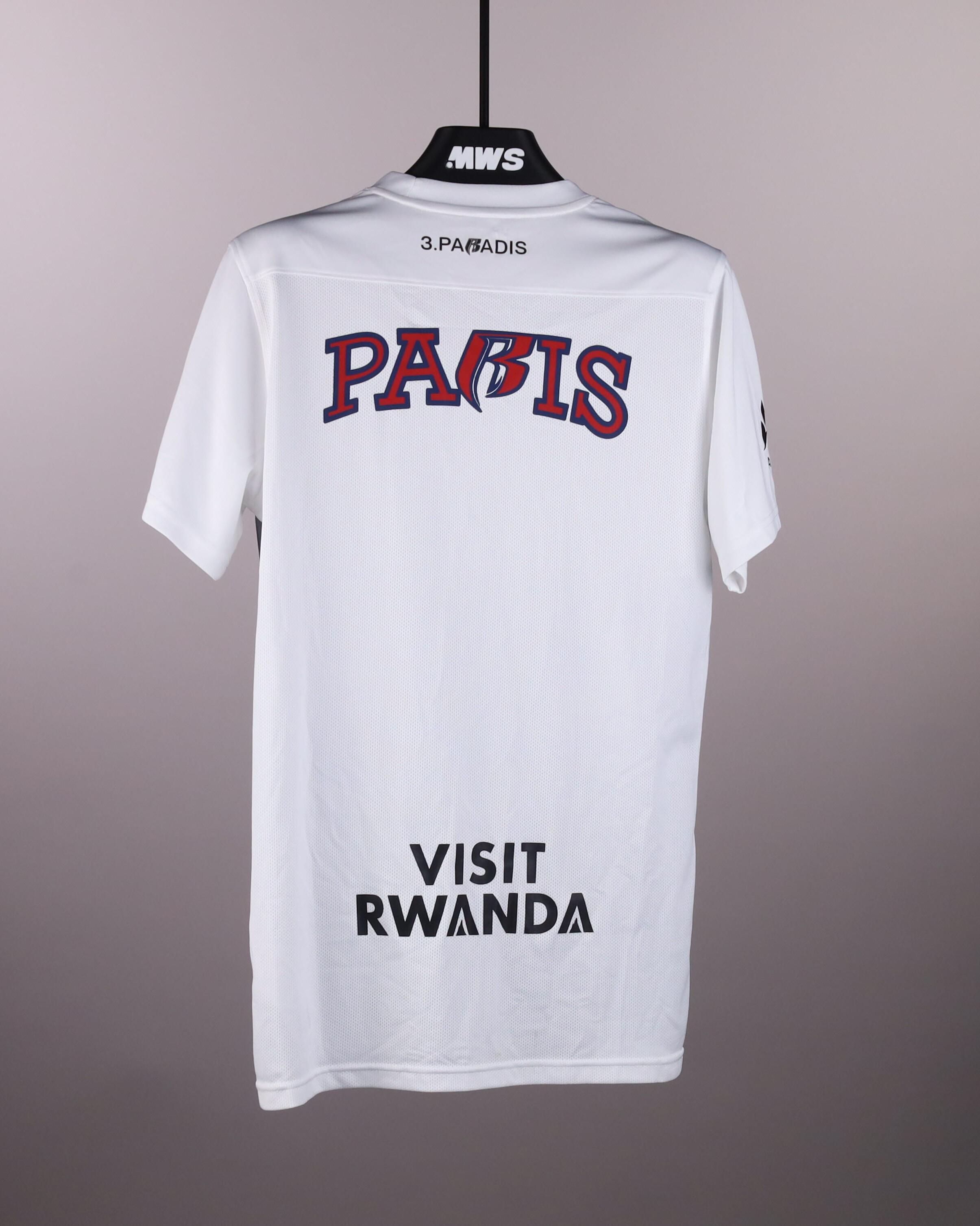 Vitinha Paris Saint-Germain shirt