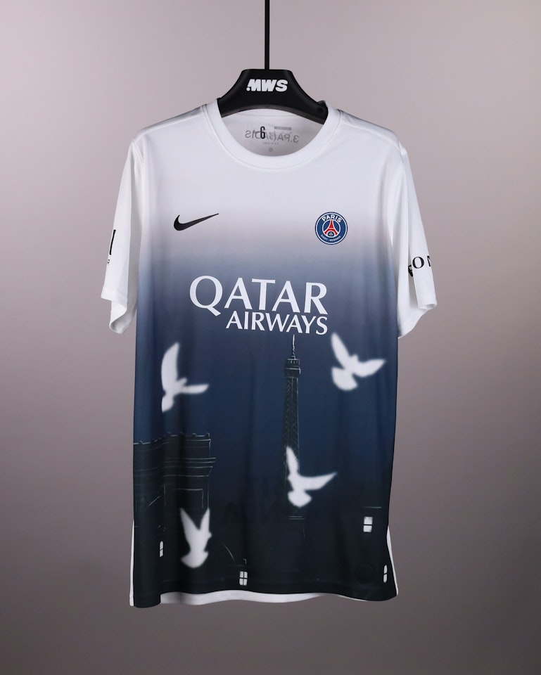 Illia Zabarnyi Paris Saint-Germain shirt