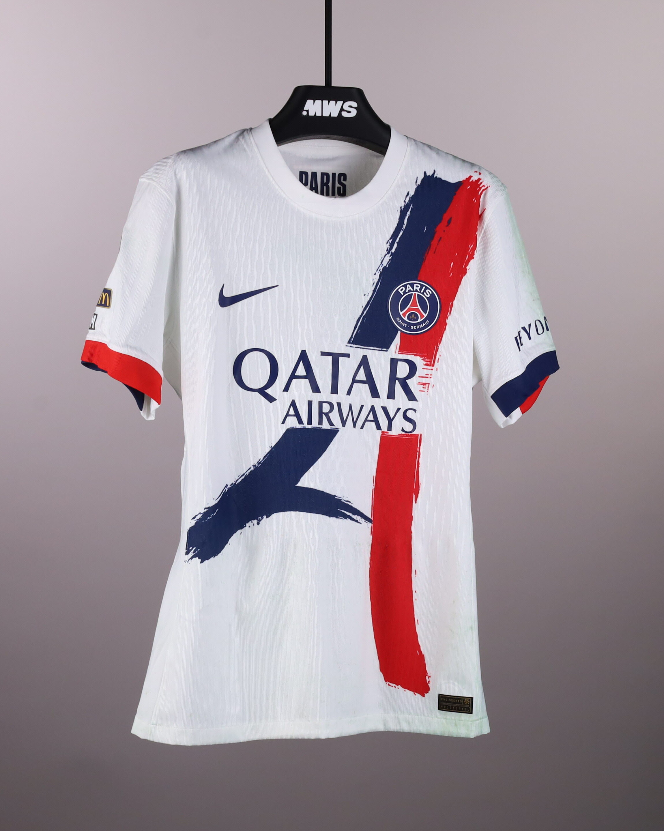 Kang-In Lee 이강인 Paris Saint-Germain shirt