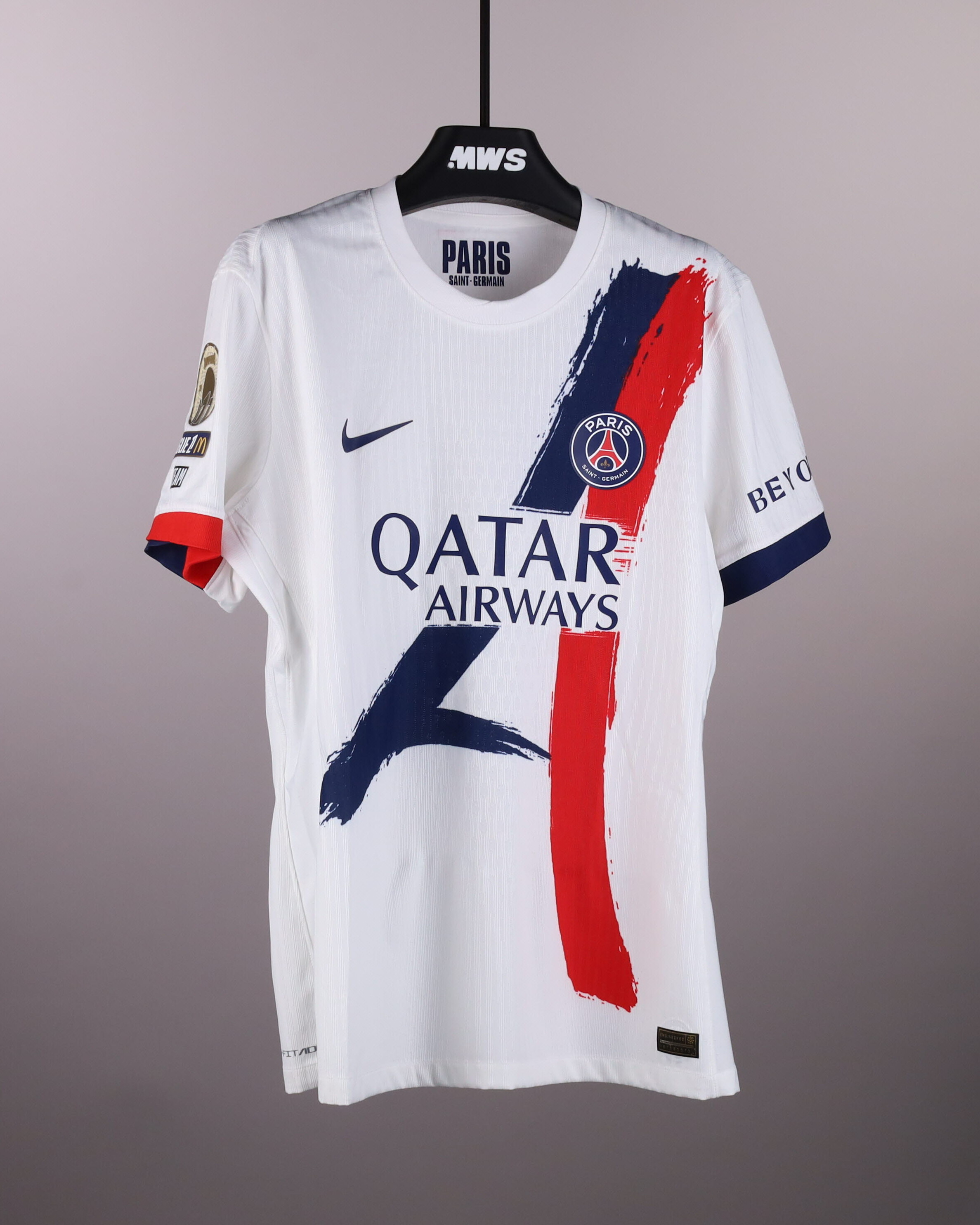 Warren Zaïre-Emery Paris Saint-Germain shirt