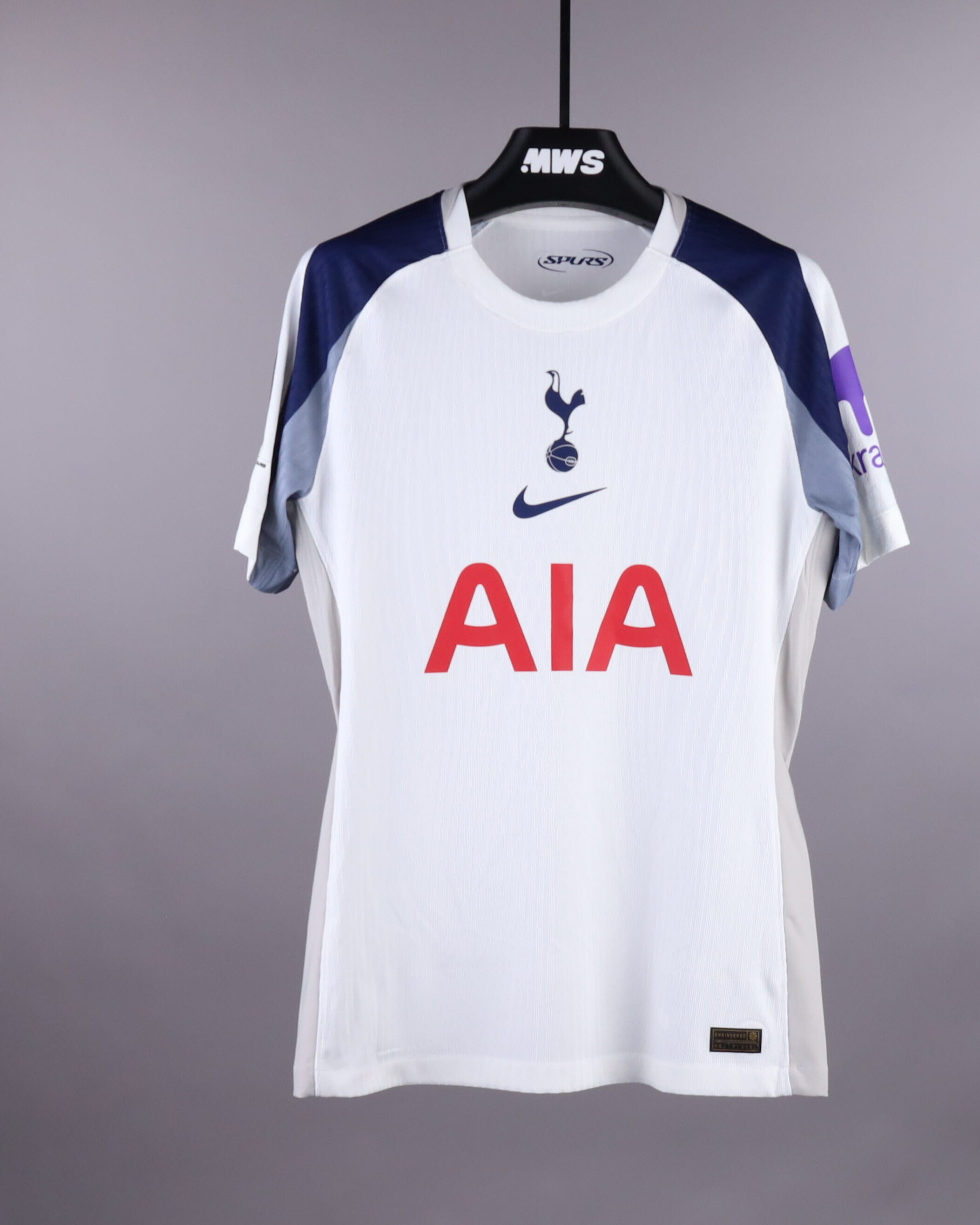 Pedro Porro Tottenham Hotspur shirt