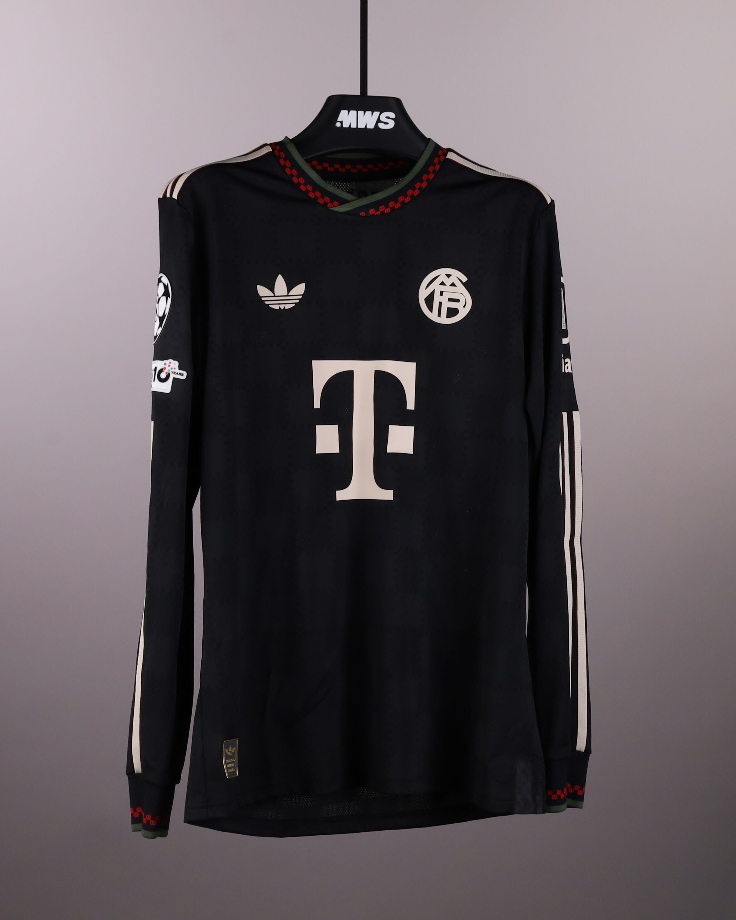 Leon Goretzka | PSV - FC Bayern München | MatchWornShirt