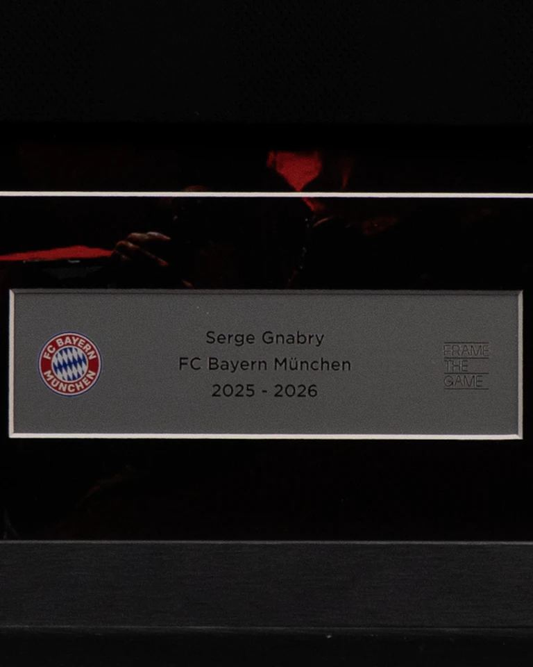 Limited Edition Serge Gnabry Shirt | FC Bayern München