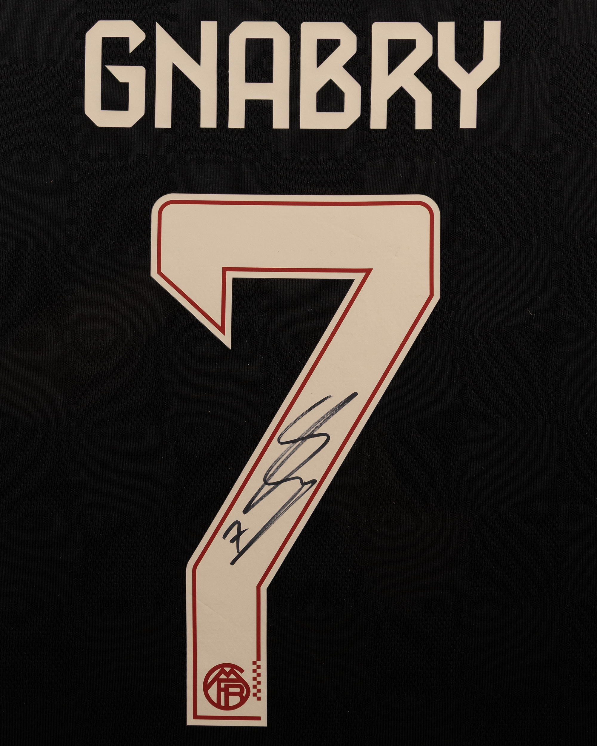Limited Edition Serge Gnabry Shirt | FC Bayern München