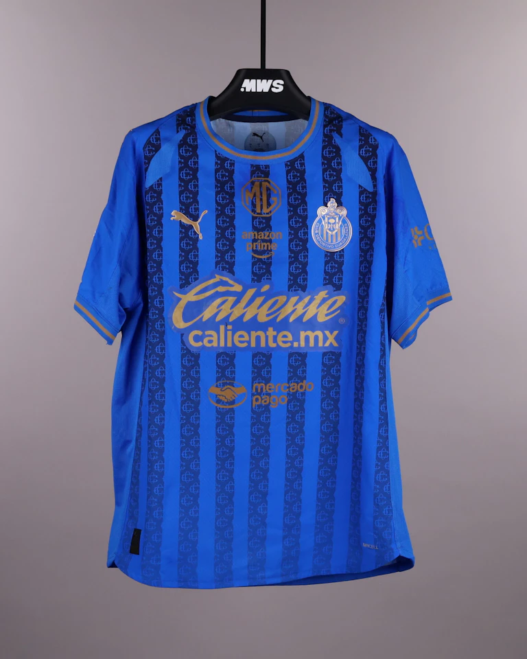 Bryan González Chivas Guadalajara shirt