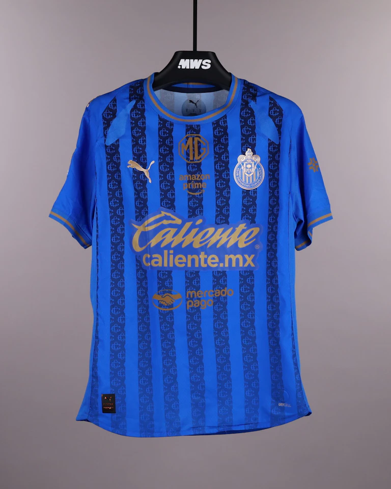 Armando González Alba Chivas Guadalajara shirt