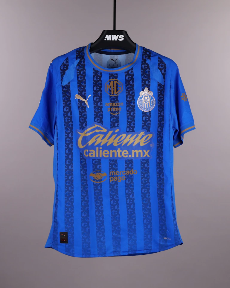 Armando González Alba Chivas Guadalajara shirt