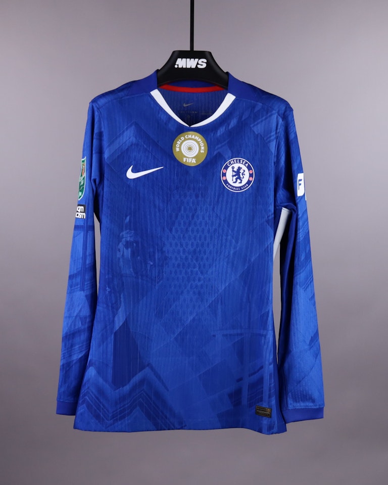 Enzo Fernández Chelsea jersey