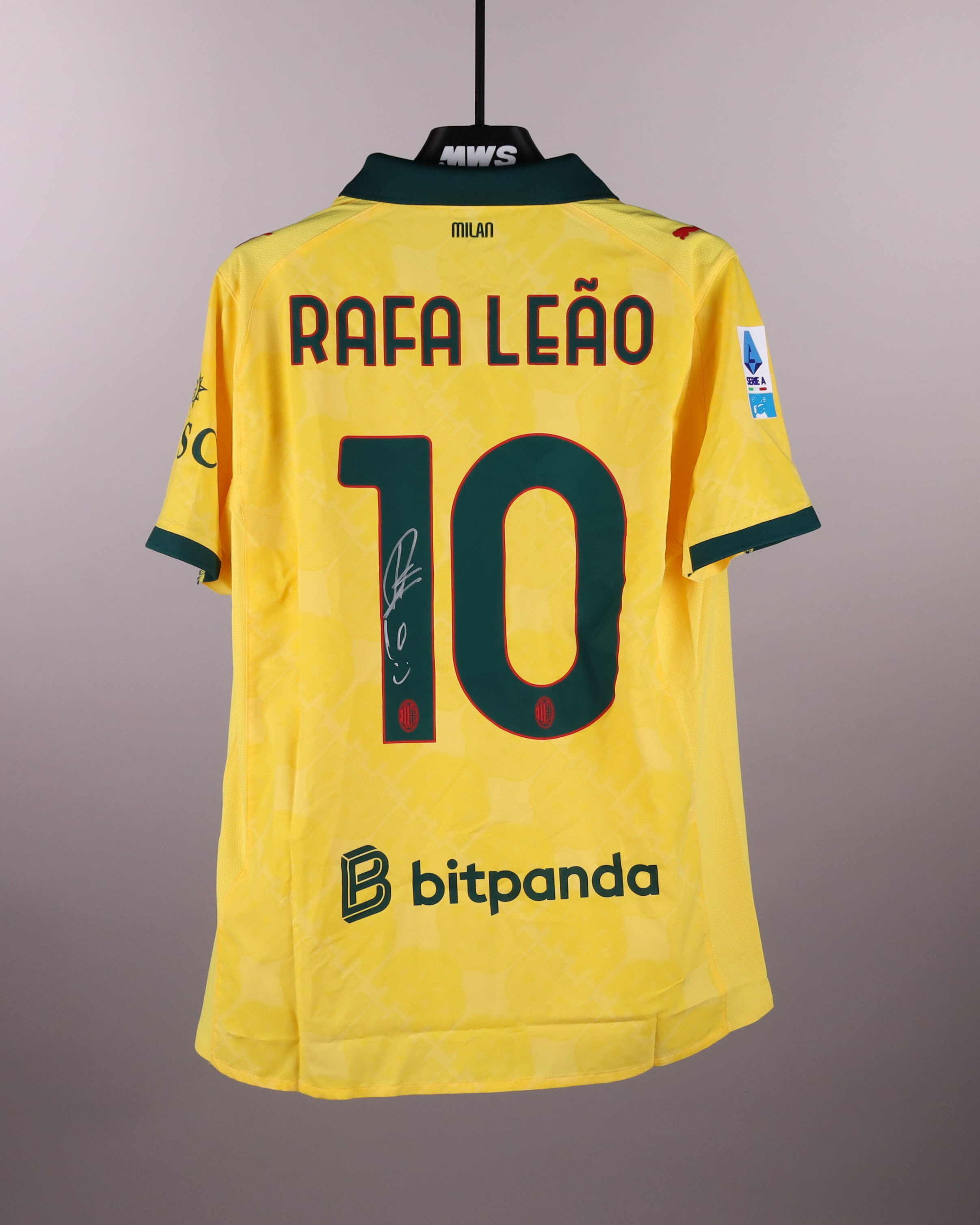 Rafael Leão AC Milan shirt