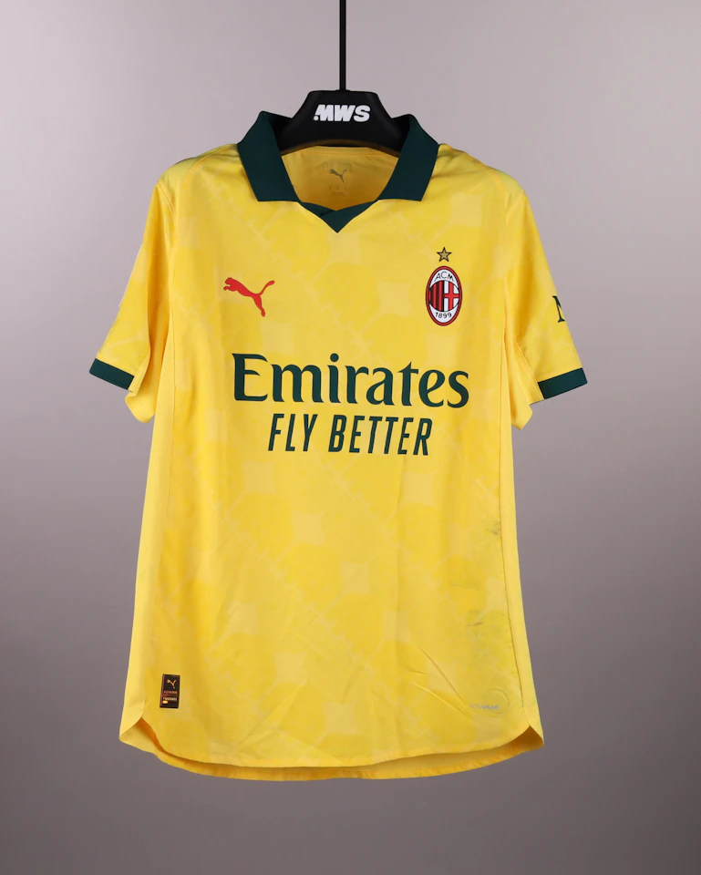 来自AC Milan的Adrien Rabiot球衣