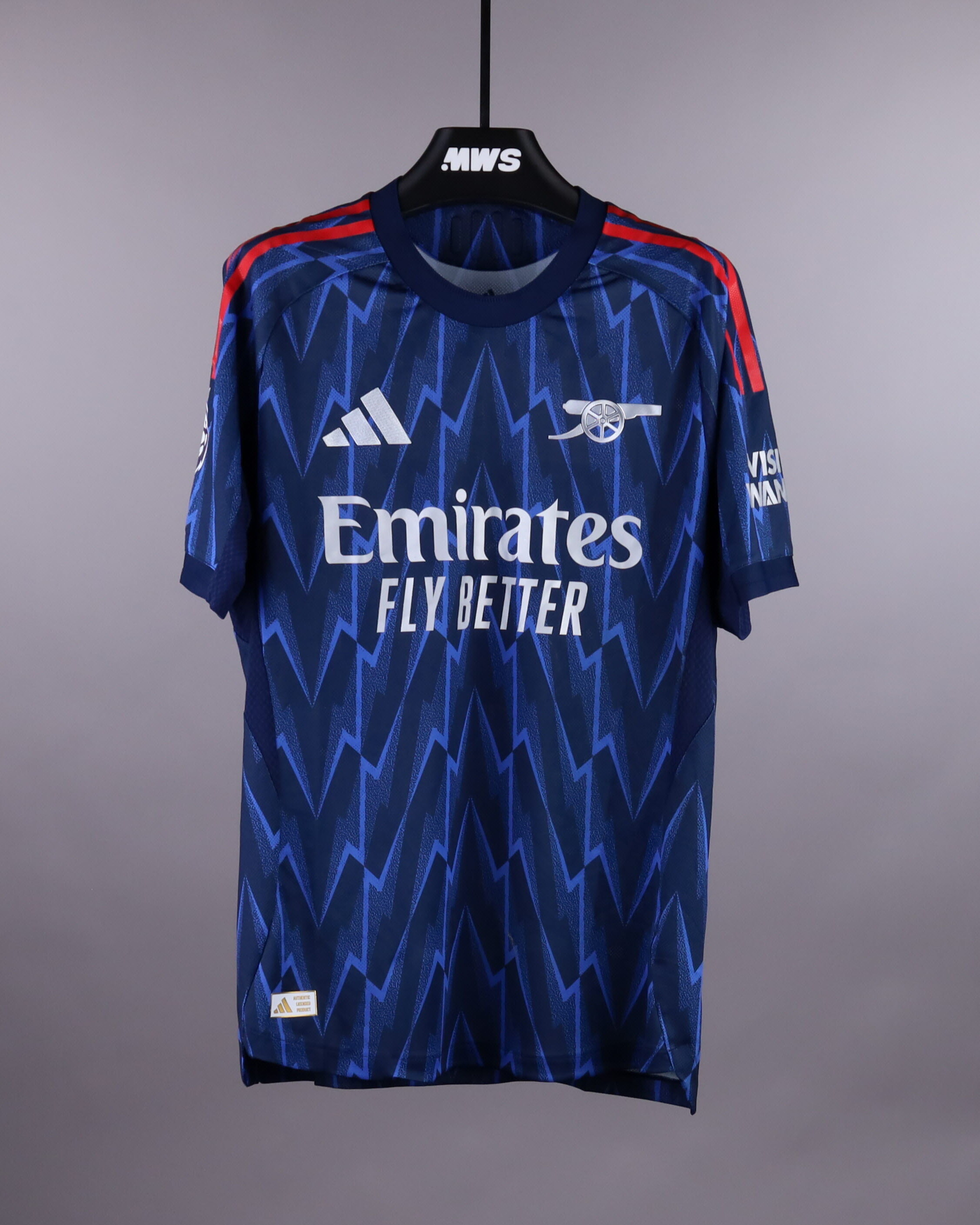 Viktor Gyökeres Arsenal shirt