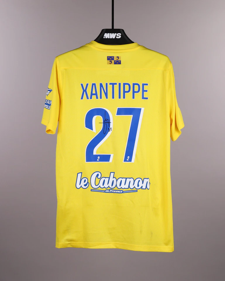 来自Grenoble Foot 38的Matthéo Xantippe球衣
