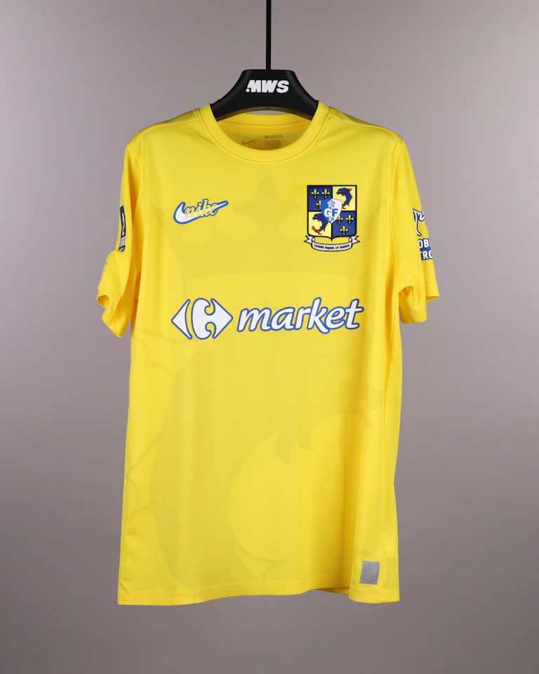 来自Grenoble Foot 38的Matthéo Xantippe球衣