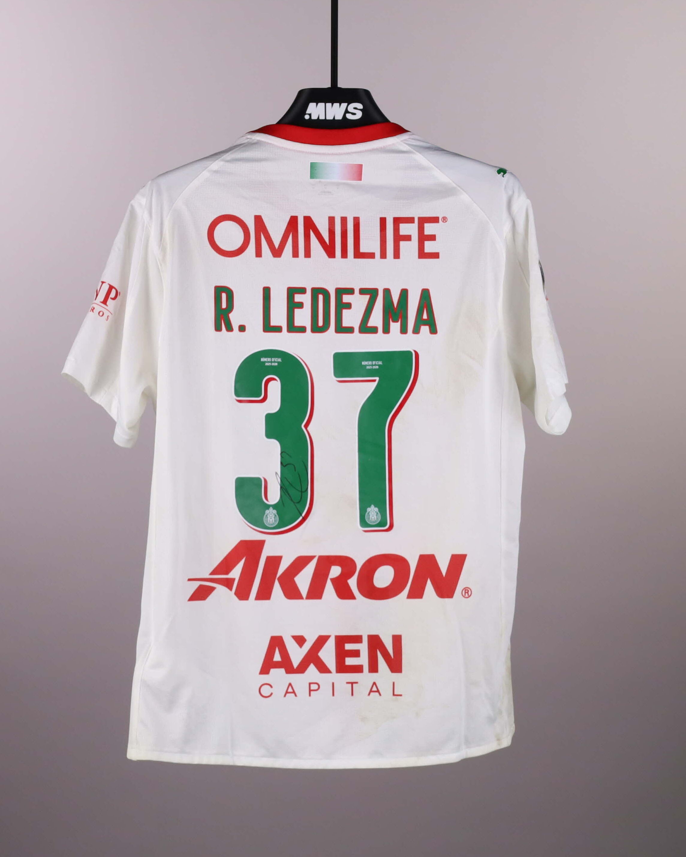 Richard Ledezma Chivas Guadalajara shirt