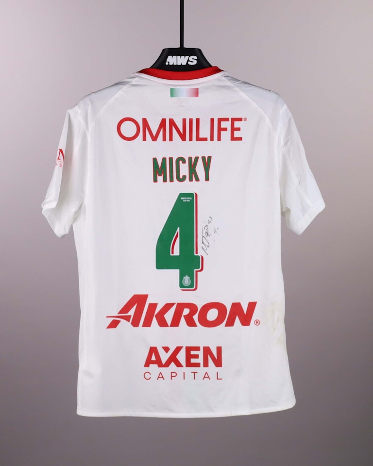 Miguel Ángel Tapias Dávila Chivas Guadalajara shirt