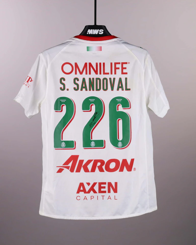 Santiago Sandoval Loboa Chivas Guadalajara camisa.
