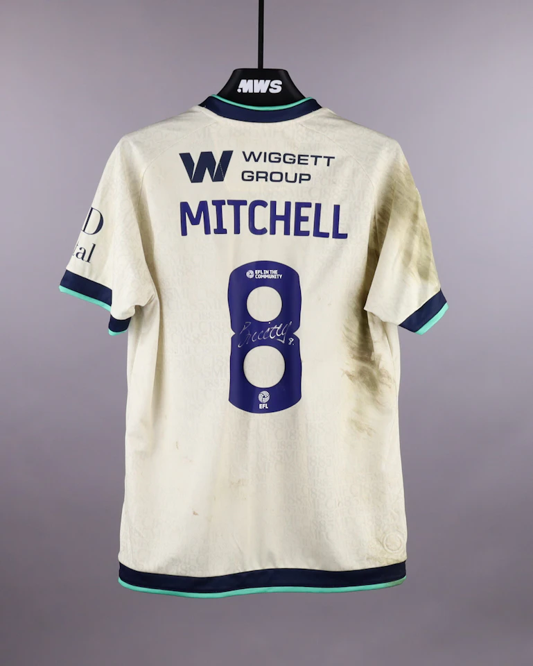 来自Millwall的Billy Mitchell球衣