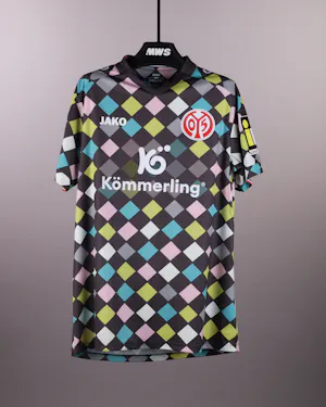 来自Mainz 05的Nelson Weiper球衣