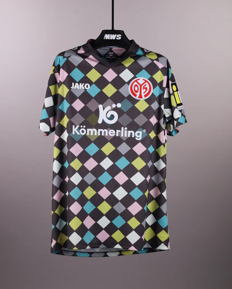 来自Mainz 05的Nelson Weiper球衣