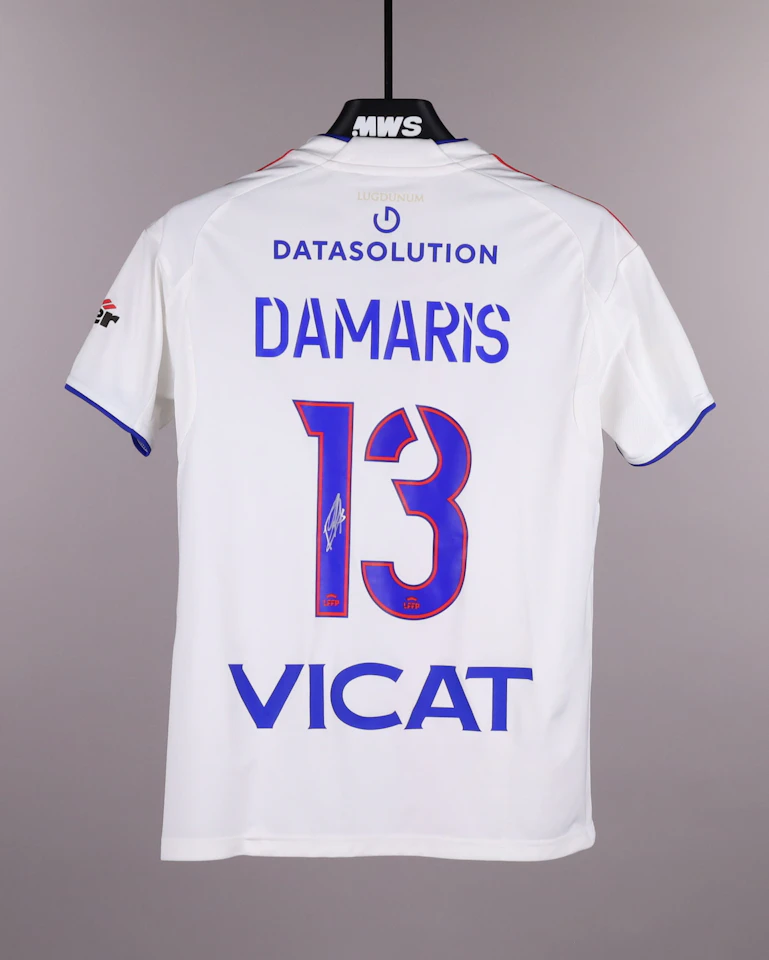 Damaris Egurrola OL Lyonnes shirt
