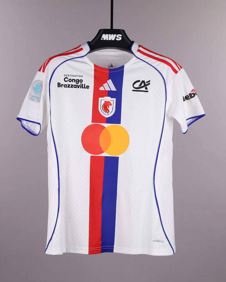 Damaris Egurrola OL Lyonnes shirt