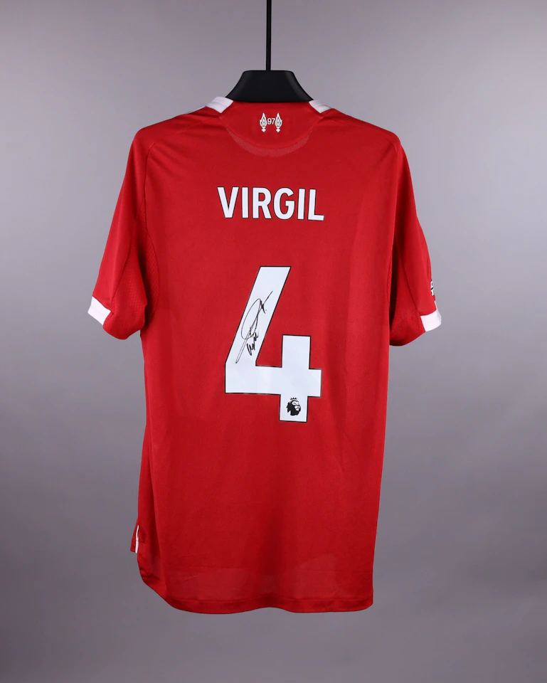 Virgil van Dijk Liverpool forması