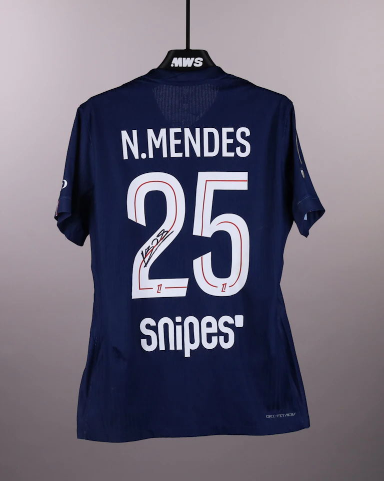 Maillot de Nuno Mendes (Paris Saint-Germain)