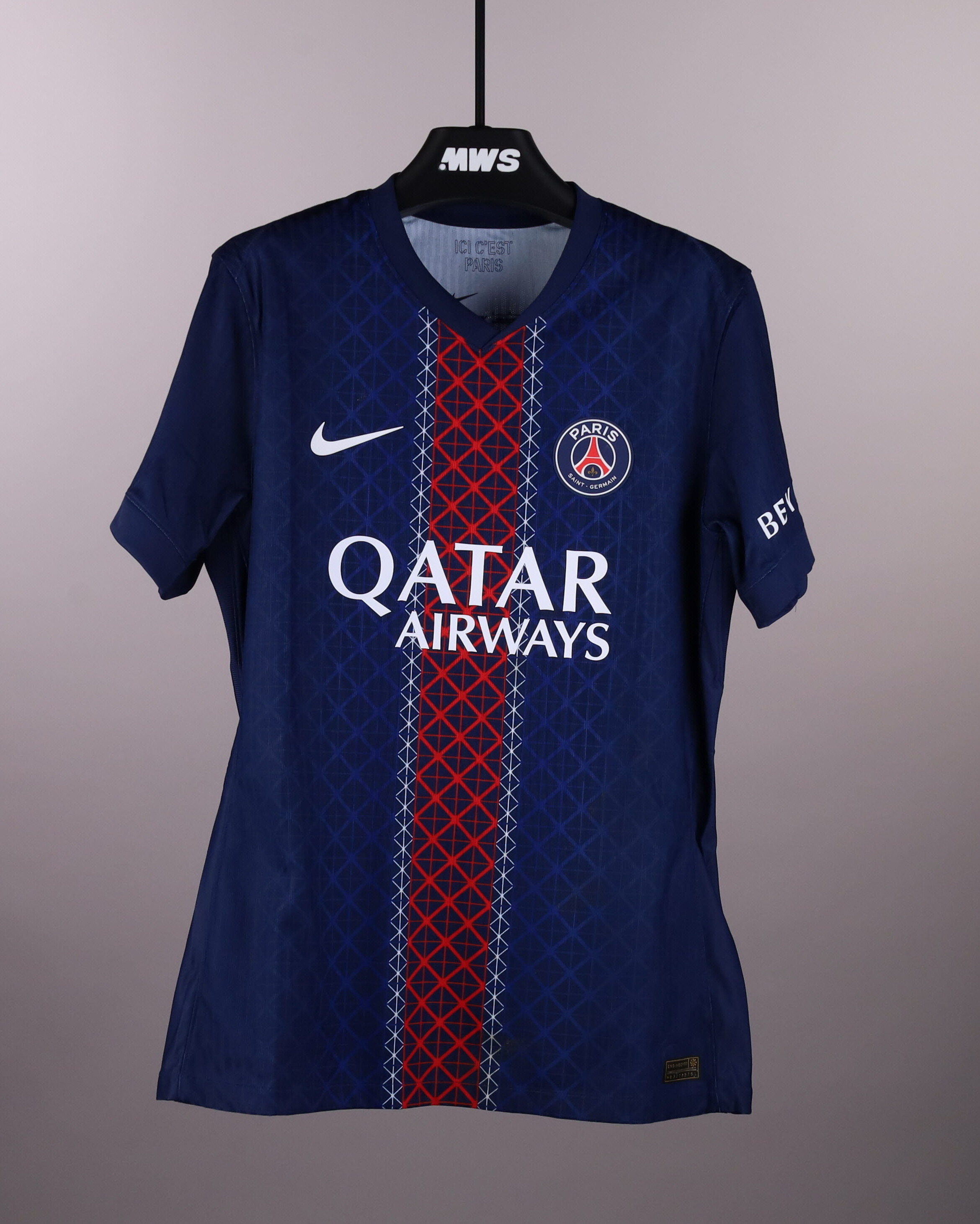 Nuno Mendes Paris Saint-Germain shirt
