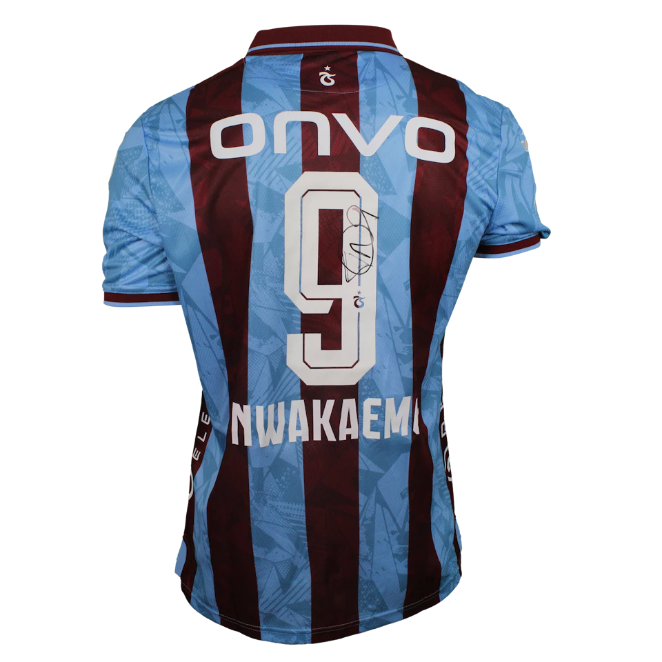 来自Trabzonspor的Anthony Nuatuzor Nwakaeme球衣