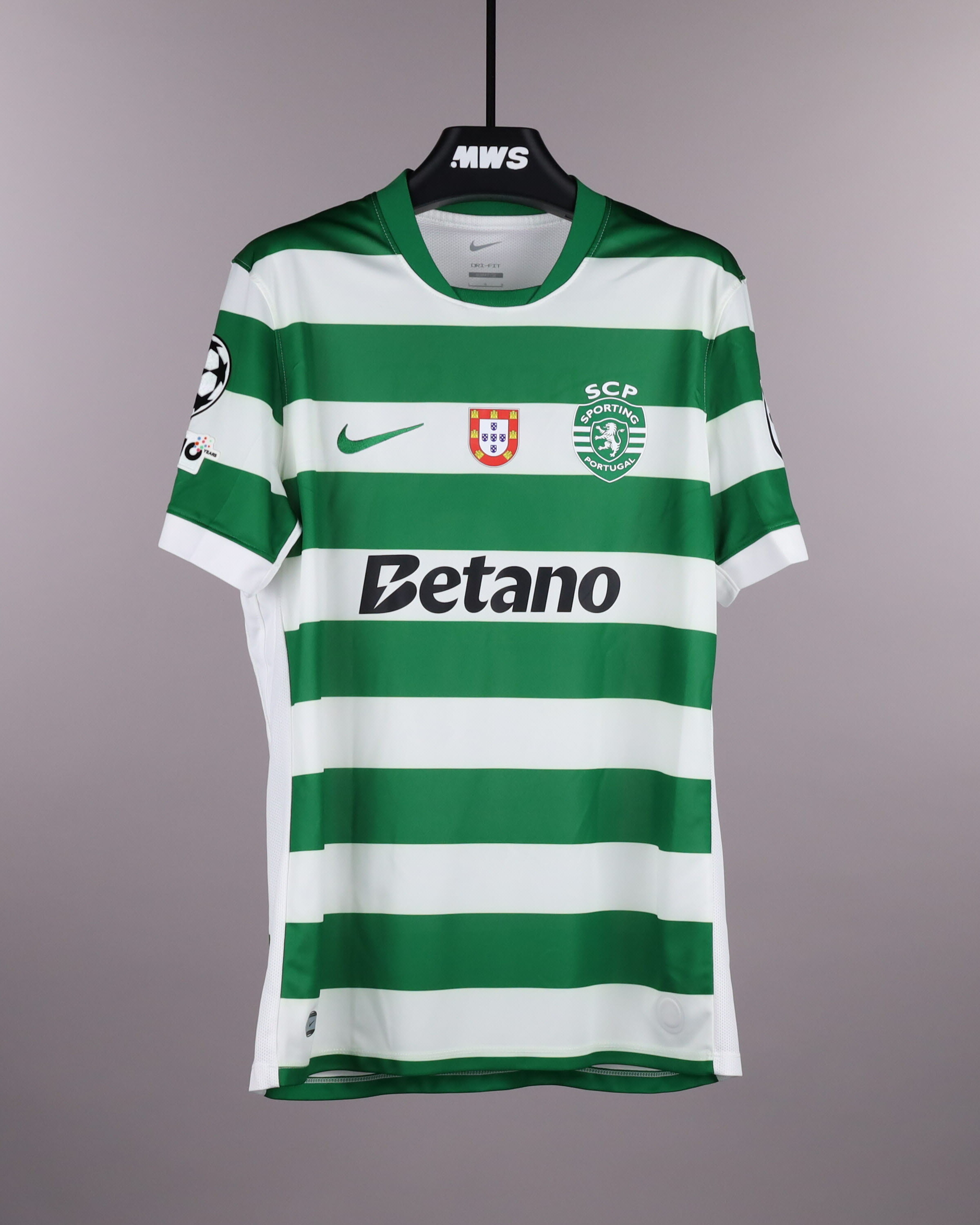 Zeno Debast Sporting CP shirt