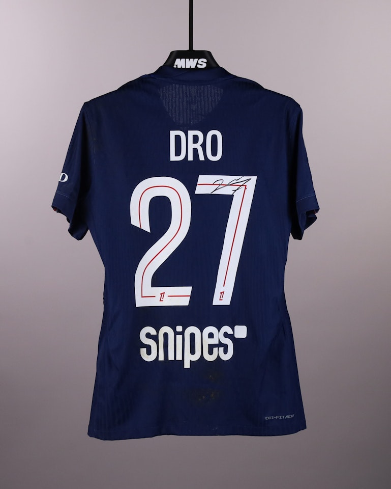 Dro Fernández Paris Saint-Germain のシャツ