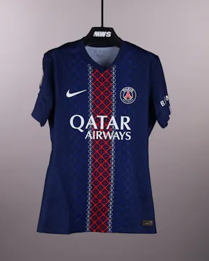 Dro Fernández Paris Saint-Germain shirt