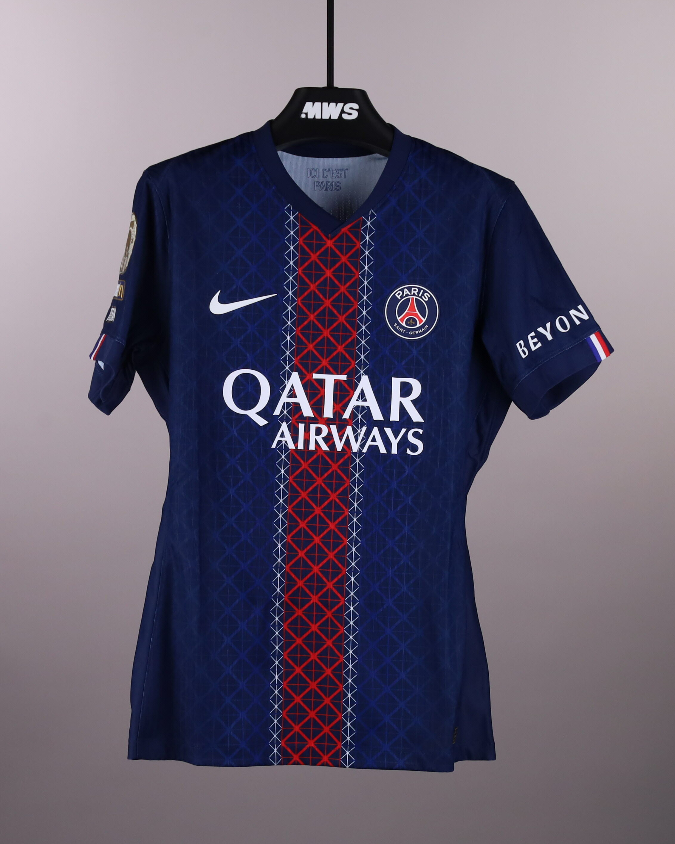 Kang-In Lee 이강인 Paris Saint-Germain shirt