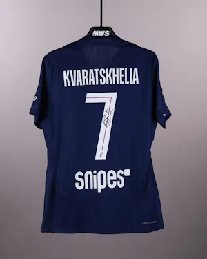 Khvicha Kvaratskhelia Paris Saint-Germain shirt