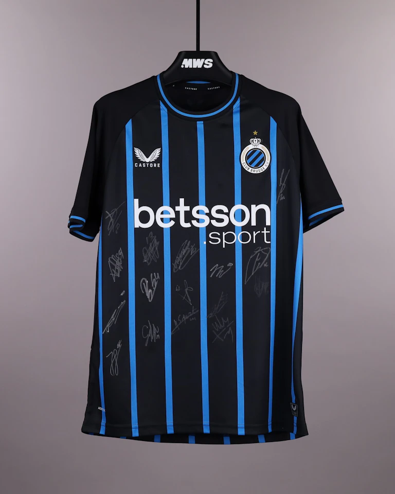 Squad Signed Shirt - 7
