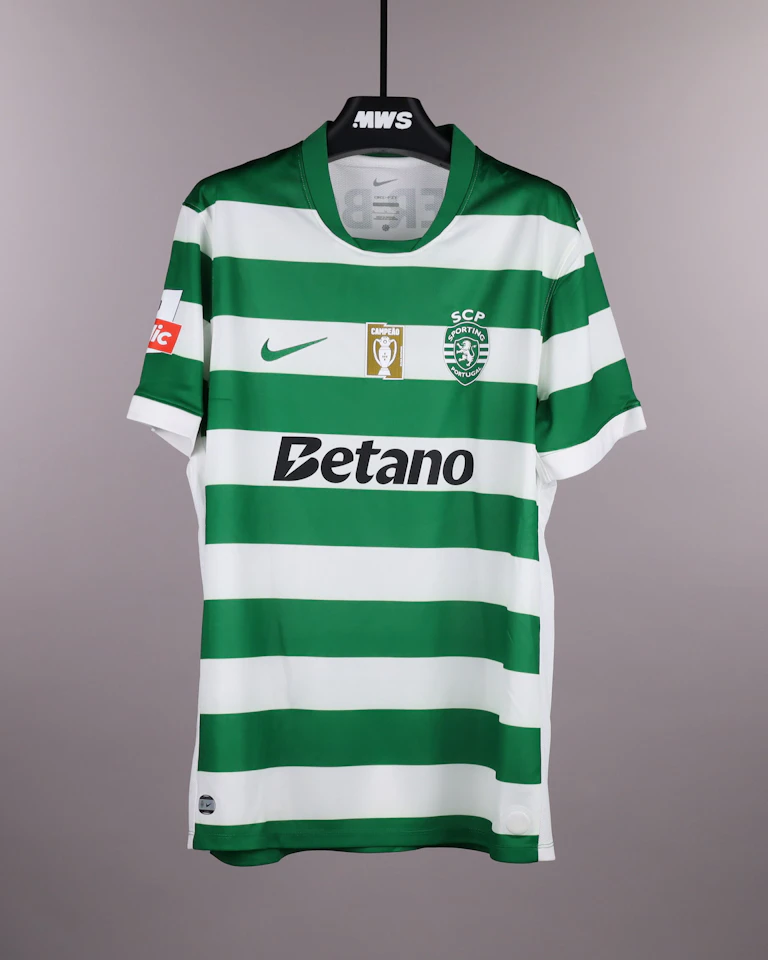 来自Sporting CP的Luis Suárez球衣