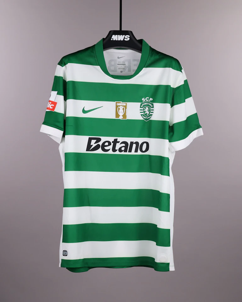 来自Sporting CP的Luis Suárez球衣