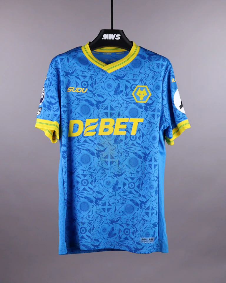 Yerson Mosquera Wolverhampton Wanderers のシャツ