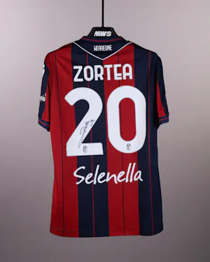来自Bologna Fc 1909的Nadir Zortea球衣