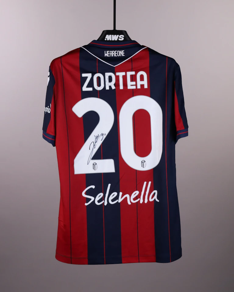来自Bologna Fc 1909的Nadir Zortea球衣