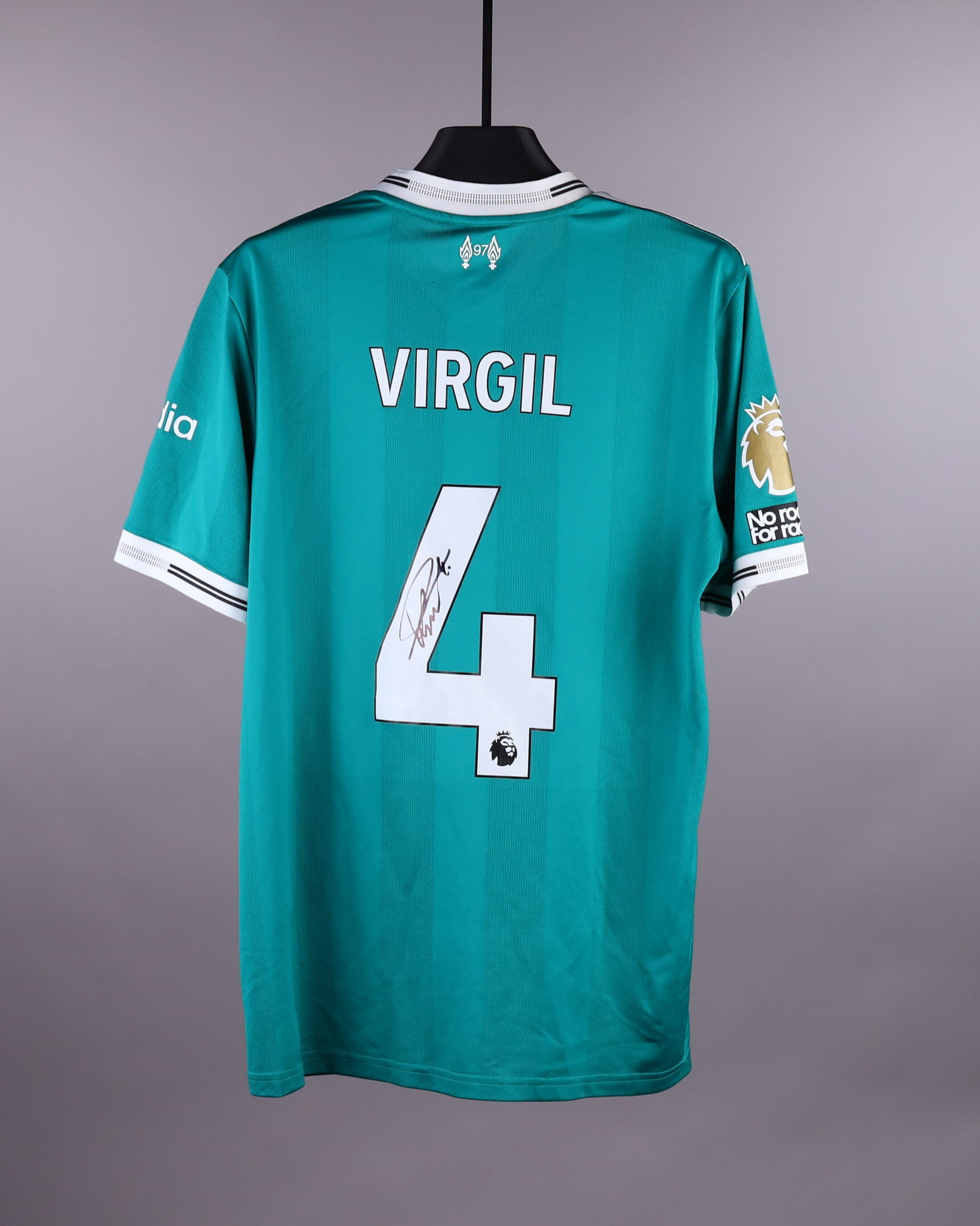 Liverpool Virgil van Dijk 直筆サイン入りユニフォーム Virgil van