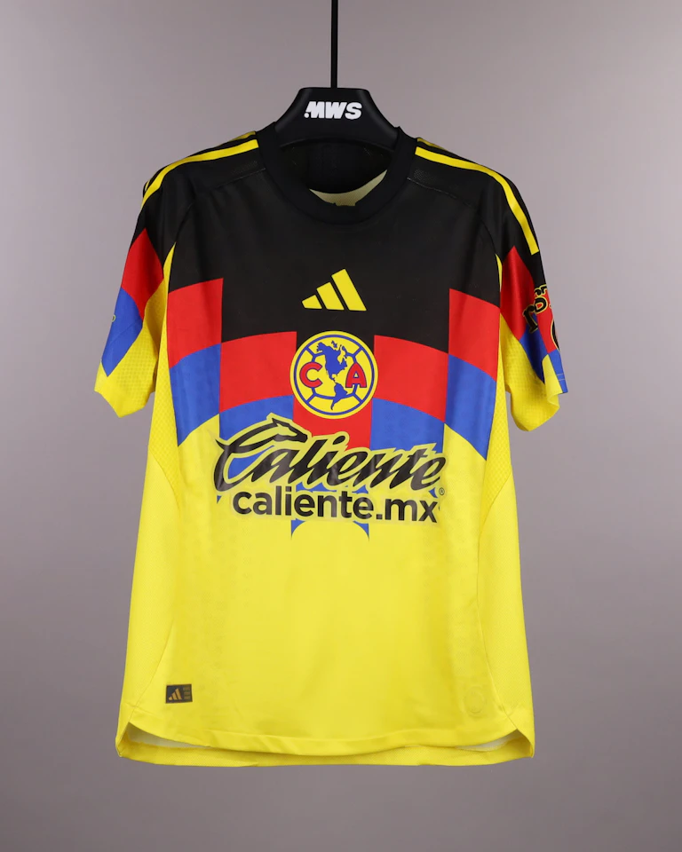 来自Club América的Raúl Zúñiga球衣