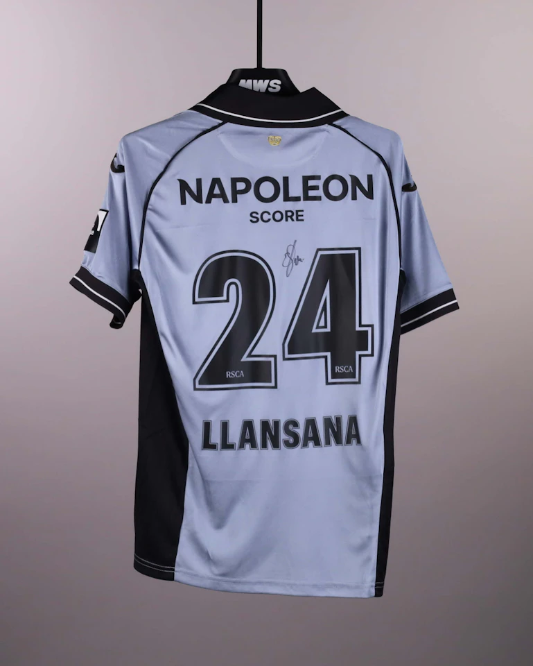 来自RSC Anderlecht的Enric Llansana球衣