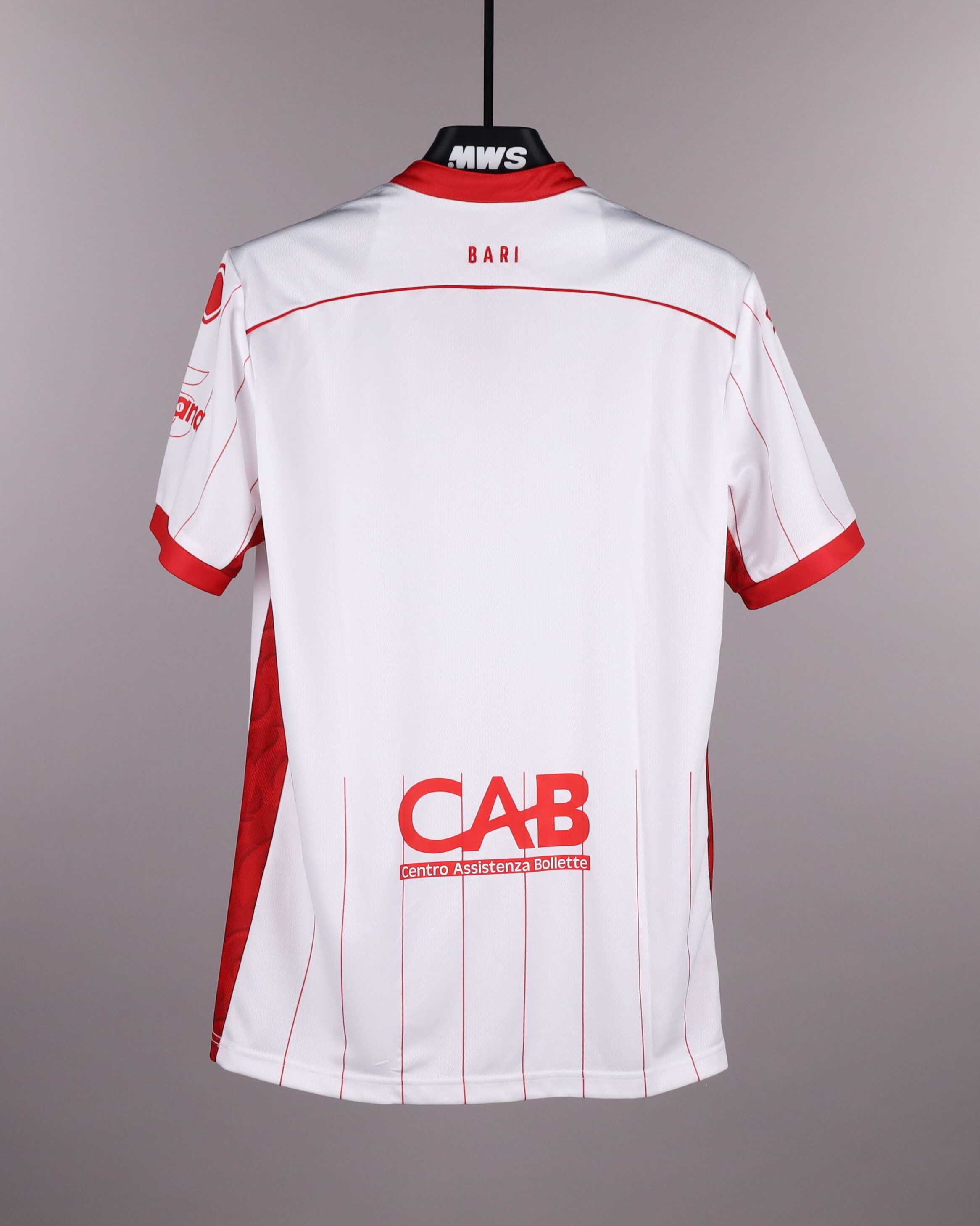 Squad Signed Shirt | S.S.C. Bari