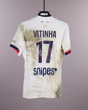 Vitinha Paris Saint-Germain shirt